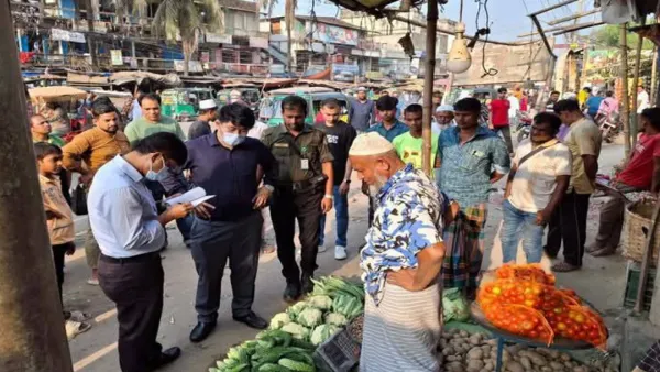 ফেনীতে বাজার মনিটরিং, ৮২ হাজার ৭'শ টাকা জরিমানা