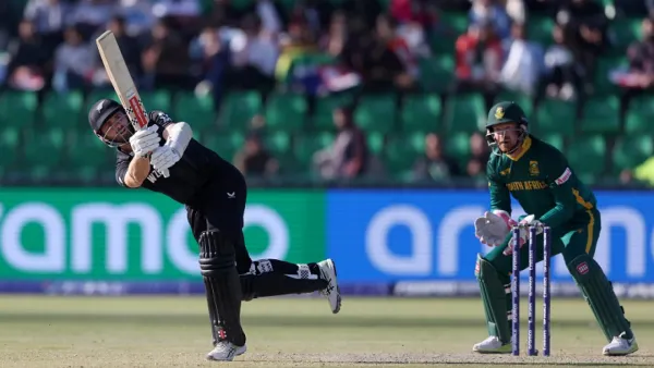 জোড়া সেঞ্চুরিতে চ্যাম্পিয়নস ট্রফির সেমিতে নিউজিল্যান্ডের বিশ্বরেকর্ড