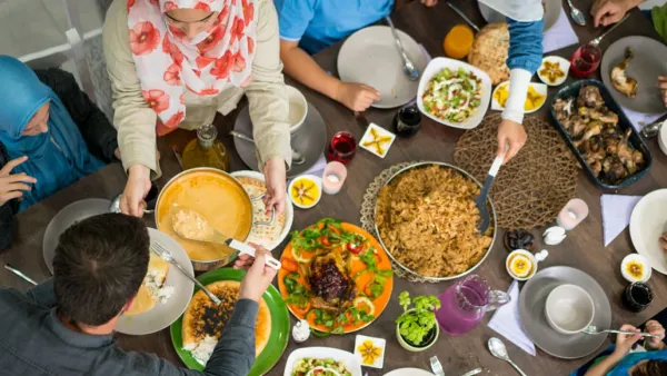 সাহরিতে কোন ধরনের খাবার খাবেন