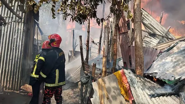 ভাষানটেকে বিআরপি বস্তিতে আগুন