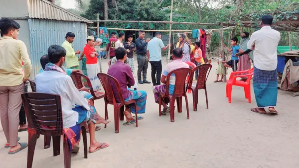 বর-কনে দুজনেই পড়ে একই স্কুলে, বাল্যবিয়ের দায় নিচ্ছে না কেউ