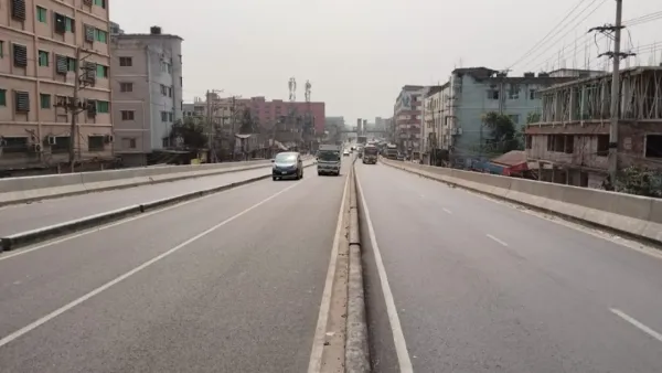 ৪ ঘণ্টা পর ঢাকা ময়মনসিংহ মহাসড়কে যান চলাচল শুরু