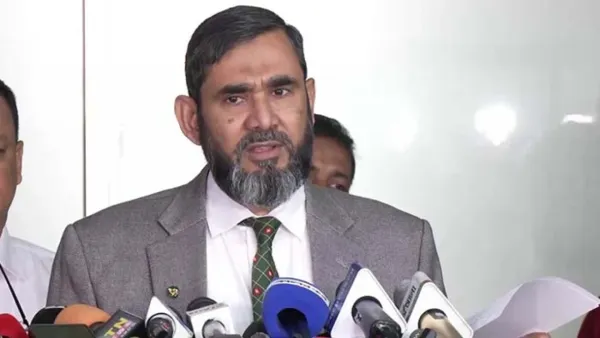 প্রবাসীদের জন্য ‘প্রক্সি’ ভোটের সুপারিশ ইসি সানাউল্লাহর