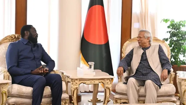 মিয়ানমারের বিরুদ্ধে গণহত্যা মামলা নিয়ে গাম্বিয়ার পররাষ্ট্রমন্ত্রীর সঙ্গে প্রধান উপদেষ্টার আলোচনা