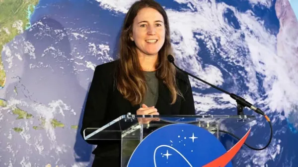 এবার নাসার প্রধান বিজ্ঞানীকে বরখাস্ত করলেন ট্রাম্প