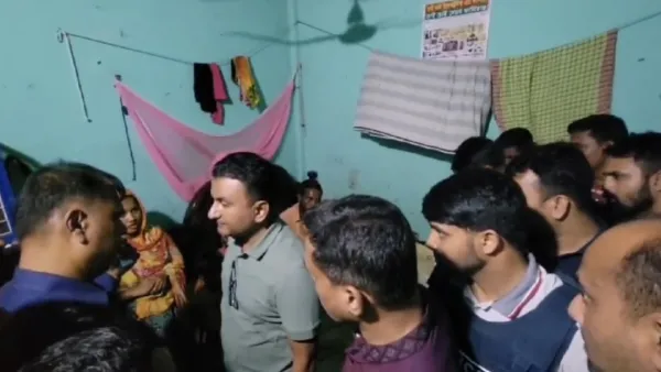 রূপগঞ্জে ৭ বছরের শিশুর ধর্ষককে গ্রেপ্তারের দাবিতে বিক্ষোভ