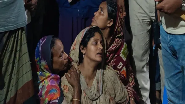 বাউফলে উত্ত্যক্তের শিকার স্কুলছাত্রীর চিরকুট লিখে আত্মহত্যা