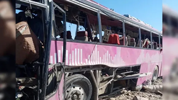 বেলুচিস্তানে আধাসামরিক বহরে হামলা, নিহত ৭