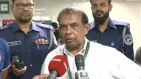 এসআইসহ এমআরটি পুলিশের ২ জন বরখাস্ত (ভিডিও)