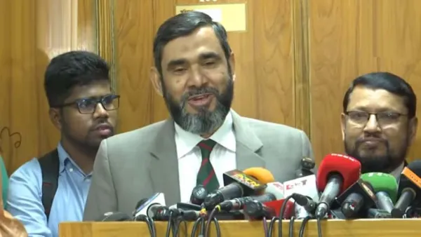 প্রবাসীদের ভোটে আনতে মন্দের ভালো খুঁজছে ইসি