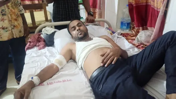 সেচ্ছাসেবক দলের নেতাকে জনসমক্ষে ছুরিকাঘাত