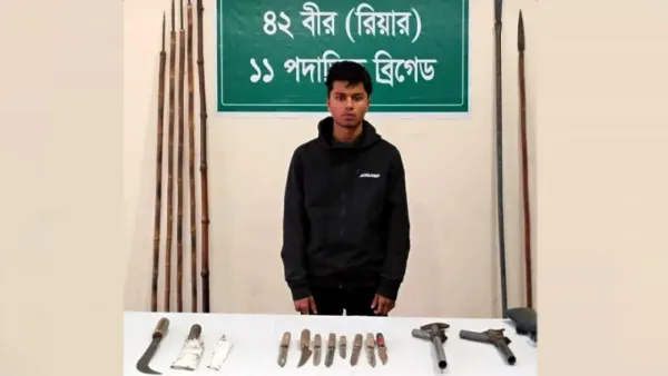 জগন্নাথপুরে সেনা অভিযানে আগ্নেয়াস্ত্রসহ গ্রেপ্তার ১