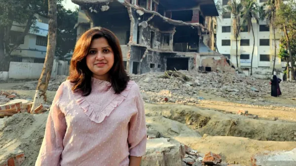 ধানমন্ডি ৩২’র সামনে দাঁড়িয়ে ন্যানসি বললেন, ‘এখন আছি সুখে’