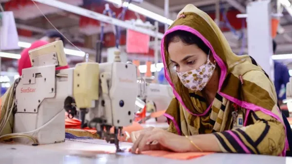 ইউরোপের বাজারে কদর বাড়ছে তৈরি পোশাকের