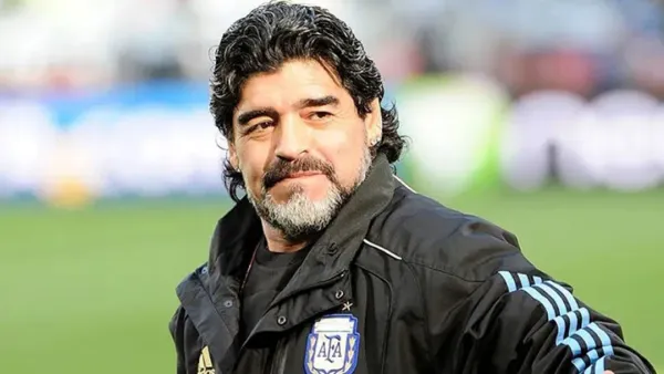 প্রকাশ্যে ম্যারাডোনার মৃত্যুর ‘আসল’ কারণ