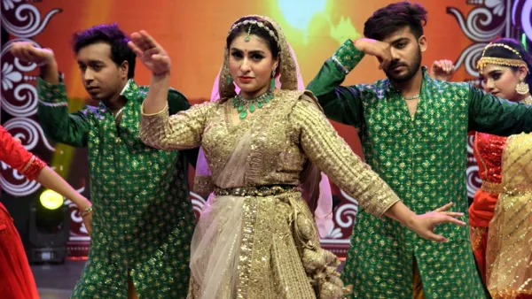 বিটিভিতে নাচবেন চাঁদনী ও শখ