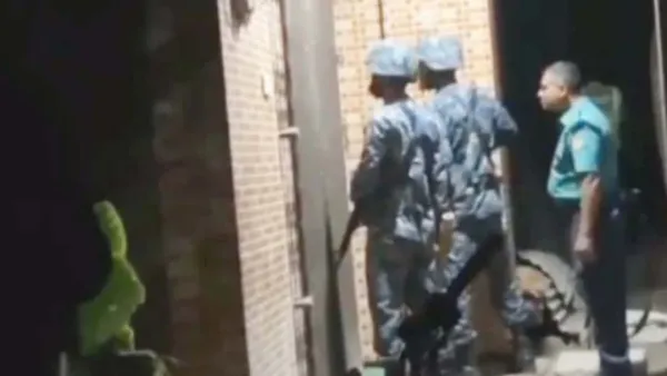 মধ্যরাতে সন্ত্রাসীদের সঙ্গে যৌথবাহিনীর গোলাগুলি, আটক ১১