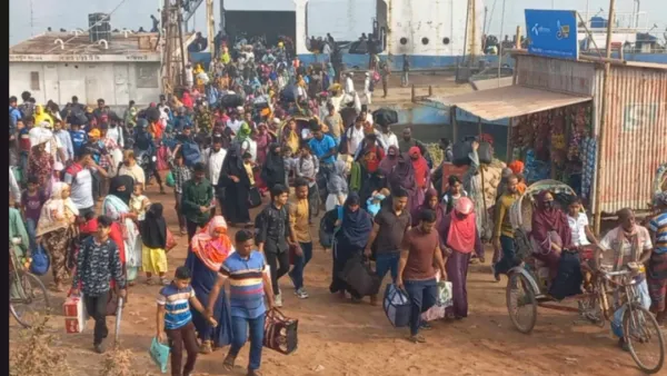 দৌলতদিয়া ঘাটে যাত্রী ও যানবাহনের চাপ বেড়েছে, তবে...