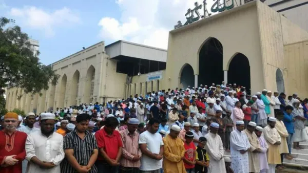 ঢাকায় কখন কোথায় ঈদের জামাত