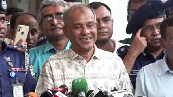 ঈদযাত্রায় এবার ট্রেনের টিকিট কালোবাজারি হয়নি: স্বরাষ্ট্র উপদেষ্টা