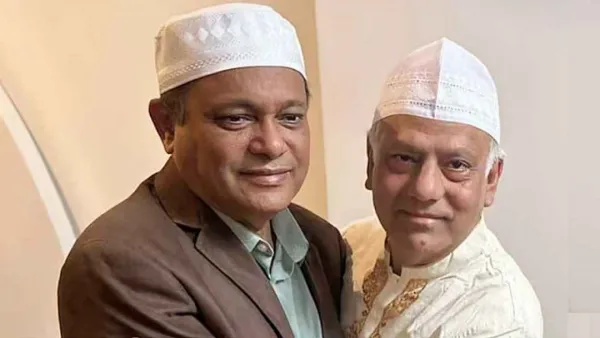 লন্ডনে ঈদের জামাতে প্রকাশ্যে হাছান মাহমুদ