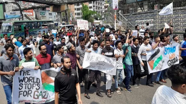 সায়েন্সল্যাবে বিক্ষোভ মিছিল