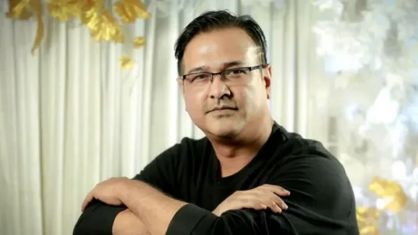 স্বাধীনতা কনসার্টে না গাওয়ার ঘোষণা আসিফ আকবরের 