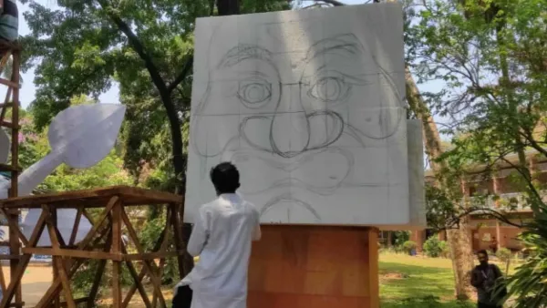 চারুকলায় ফের তৈরি হচ্ছে ‘স্বৈরাচারের প্রতিকৃতি’