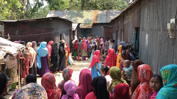 স্ত্রীকে গলাটিপে হত্যা, পালিয়ে গেলেন স্বামী