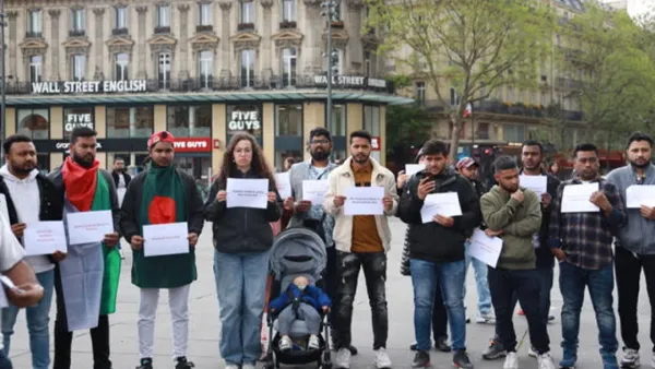 গাজায় ইসরায়েলি গণহত্যার প্রতিবাদে প্যারিসে বিক্ষোভ সমাবেশ