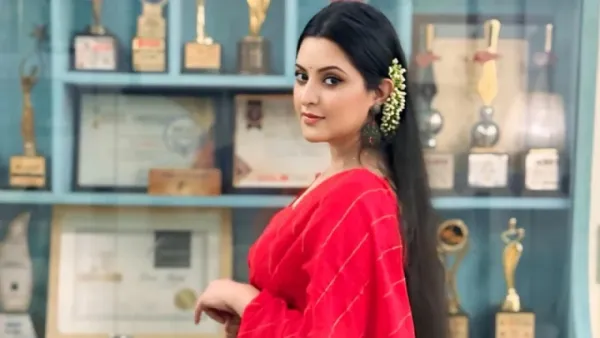 এবার মামলা করলেন পরীমণি