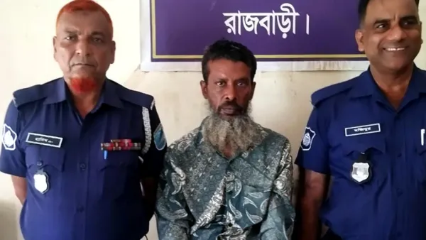 দৌলতদিয়া যৌনপল্লী থেকে ইয়াবাসহ মাদক ব্যবসায়ী গ্রেপ্তার