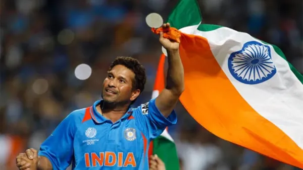 ৫২ বছরে পা রাখলেন কিংবদন্তি শচীন