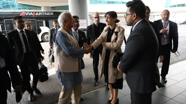 রোমে পৌঁছেছেন প্রধান উপদেষ্টা