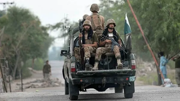 পাকিস্তানে গাড়ি বিস্ফোরণে নিরাপত্তা বাহিনীর ৪ সদস্য নিহত