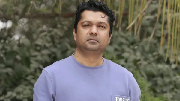 আমাকে হোটেল থেকেও বের হতে দেয়নি: জয়