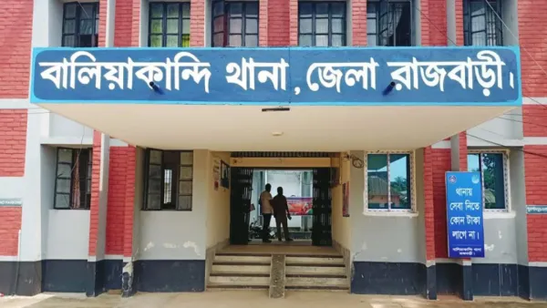 শিশু ছাত্র ধর্ষণের অভিযোগে ৩ মাদরাসা ছাত্র গ্রেপ্তার