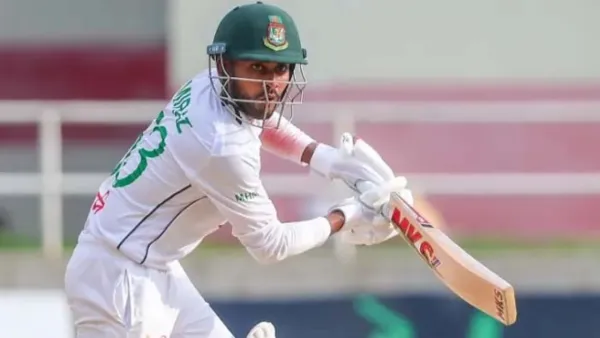 ৩০০ অতিক্রম করে বৃষ্টি, খেলা বন্ধ 