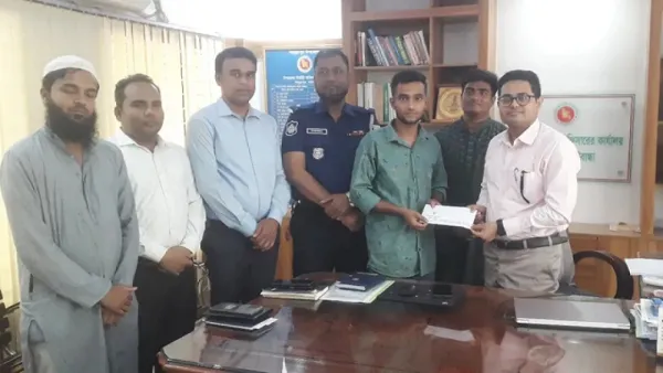 অবশেষে জবিতে ভর্তি নিশ্চিত হলো চঞ্চল ও মইনুলের