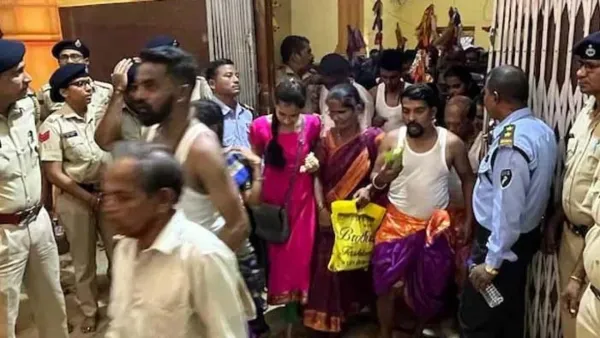 ভারতের মন্দিরে পদপিষ্ট হয়ে ৬ জনের মৃত্যু