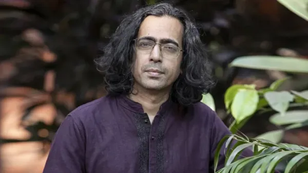 ‘এক রাতে হয়ে গেলাম বাস্তুহারা!’