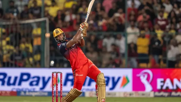 শেফার্ডের ১৪ বলে বিস্ফোরক ফিফটি