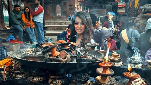 নতুন রূপে হাজির হলেন নাদিয়া ডোরা