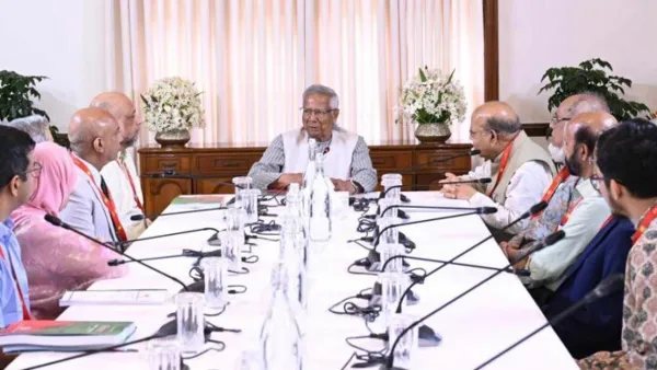 স্বাস্থ্যখাত সংস্কার কমিশনের সুপারিশ দ্রুত বাস্তবায়নের নির্দেশ প্রধান উপদেষ্টার