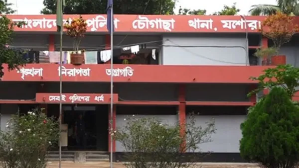 আসামি ধরতে গিয়ে হামলার শিকার ওসিসহ ৭ পুলিশ 