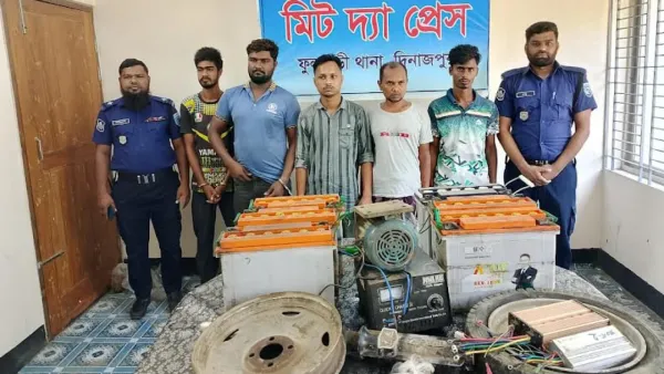 অটোরিকশা চুরির অভিযোগে ছাত্রদল নেতাসহ ৫ জন গ্রেপ্তার 