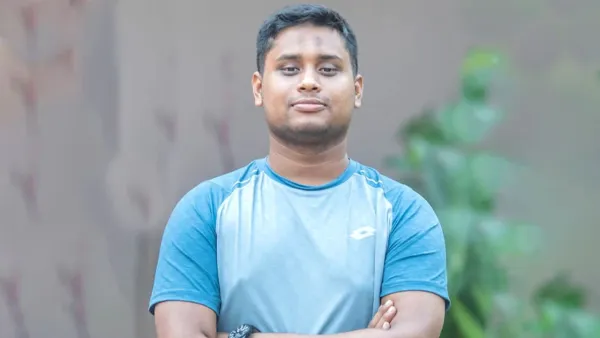 শাহবাগ ছাড়া অন্য কোথাও ‘ব্লকেড’ নয়: হাসনাত