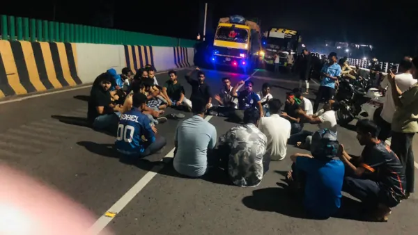 ফরিদপুরের ভাঙ্গায় এক্সপ্রেসওয়ে ৫ ঘণ্টা ব্লকেড 