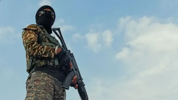 এখন কী পরিস্থিতি কাশ্মীরের 