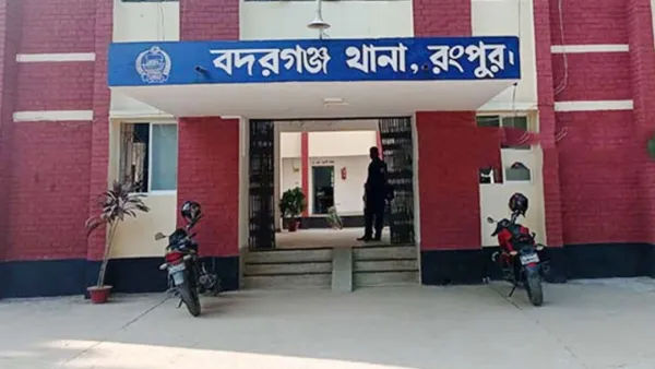 বদরগঞ্জে নারীর অর্ধগলিত মরদেহ উদ্ধার 